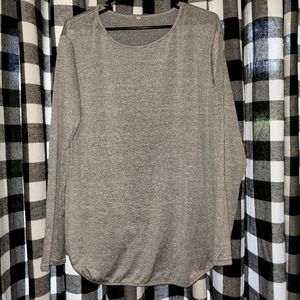 EUC 🤍 Gray Shirt HP!